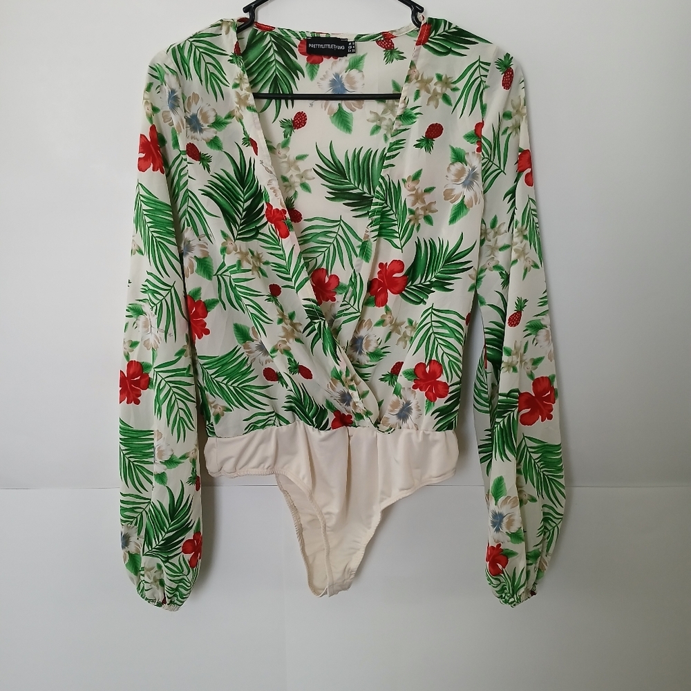 PrettyLittle Things Womens Bodysuit Plunge Neckline Long Sleeve Tropical Size 4